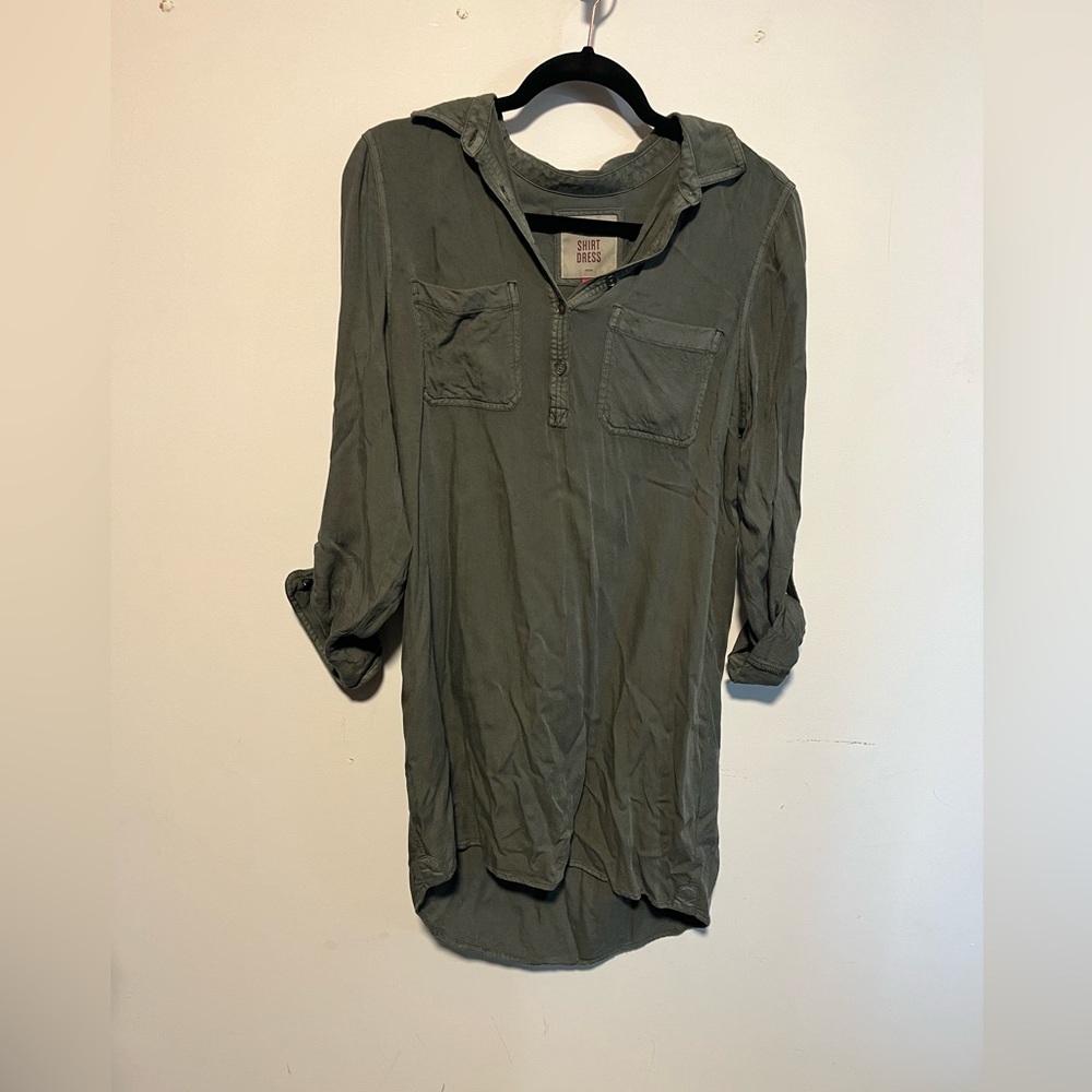 Super soft green t-shirt dress.